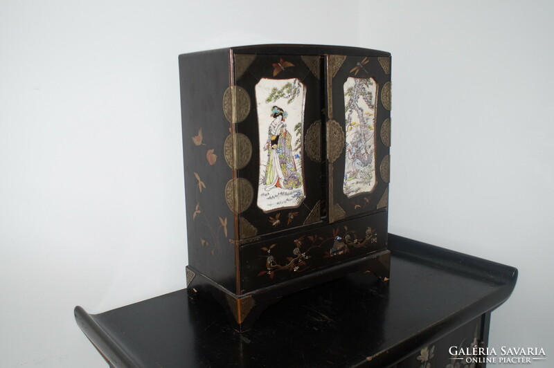 Small Japanese jewelry cabinet