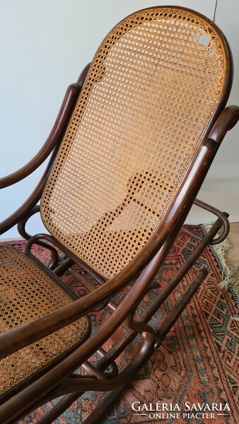 Thonet rocking chair with footrest