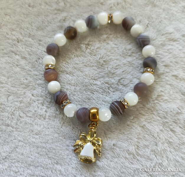 New mother of pearl and matte botswana agate bracelet