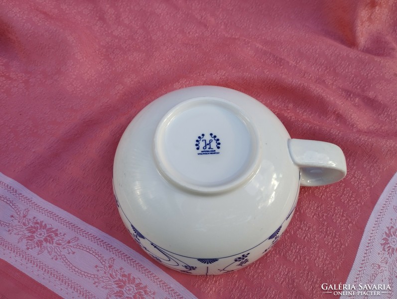 Porcelain with Immortelle pattern, a large cup with a handle