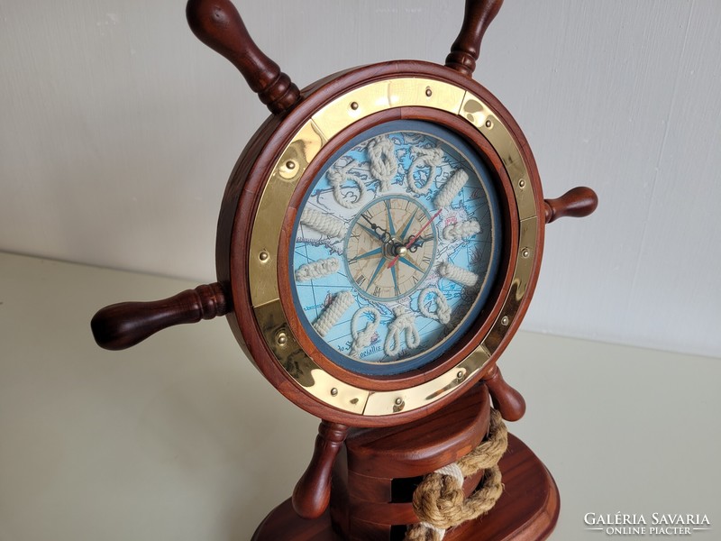 Retro sailing ship wooden rudder steering wheel shaped clock ship decoration