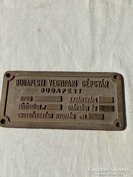 Budapest chemical machinery factory cast iron sign 22x10.5 cm.