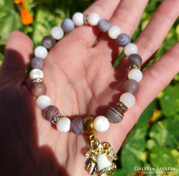 New mother of pearl and matte botswana agate bracelet