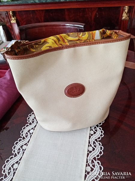 Fashionable, elegant, silk-lined women's shoulder bag - cream-brown --- combined with leather