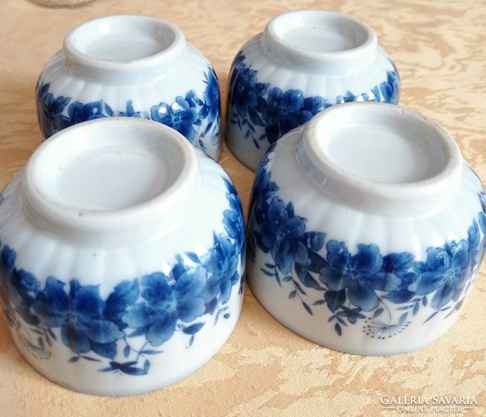 4 ceramic cups, diameter 8 cm, height 5.5 cm