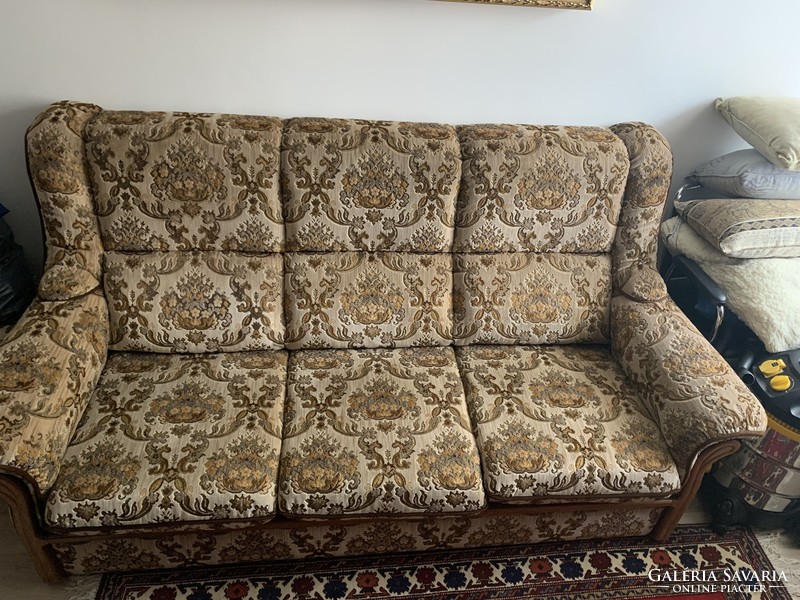 Szalon garnitúra (kanapé és fotel)