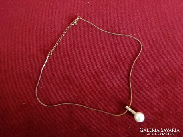 Gold-plated necklace, the pendant is a pearl studded with stones, length 46 cm. Jokai.