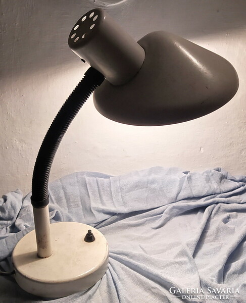 Retro flexible table lamp, workshop lamp