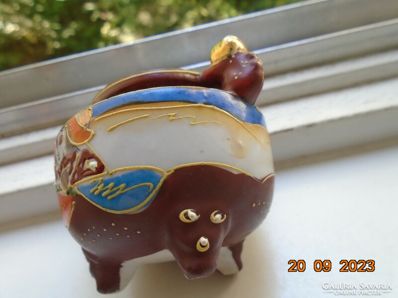 Hand-painted satsuma moriage incense burner with lid on 3 legs, kannon and rakan pattern