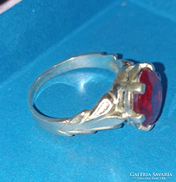 White gold ring with a beautiful ruby stone.