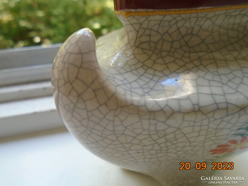 Hand-painted rhombus satsuma moriage incense burner, on 4 legs. With cracked glaze, cannon and flower pattern