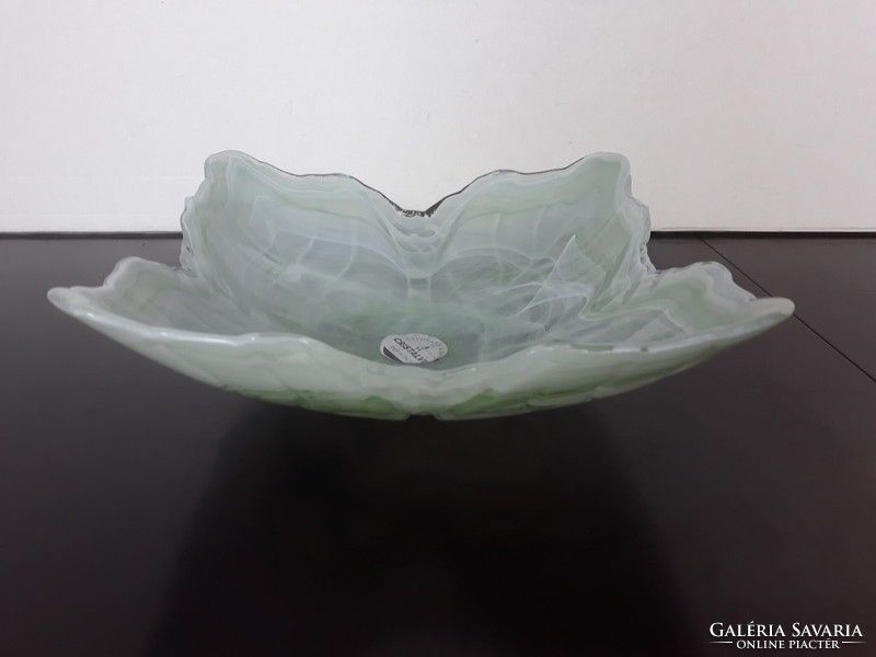 Beautiful marked bowl from Murano with a green marbled pattern