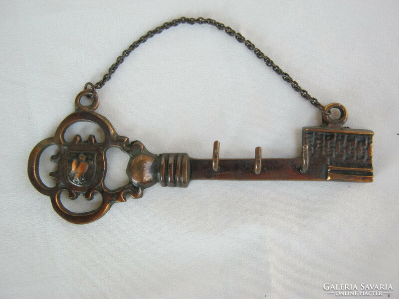 Copper or bronze wall decoration key-shaped wall key holder