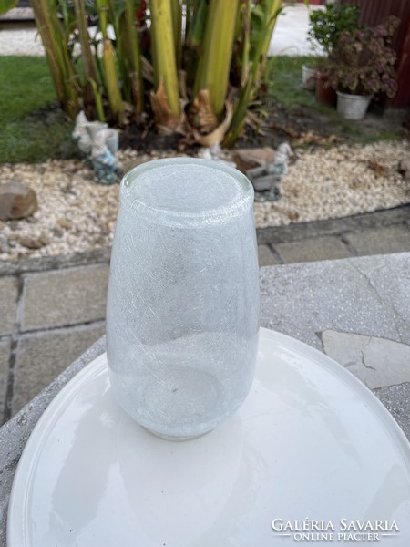 Retro rarer white vase cracked beautiful veil glass veil Carcagi berek bath glass