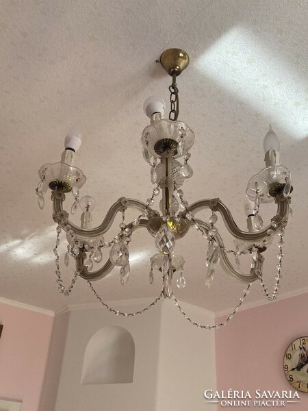 Mária Theresa-style 6-arm crystal chandelier with two matching wall arms