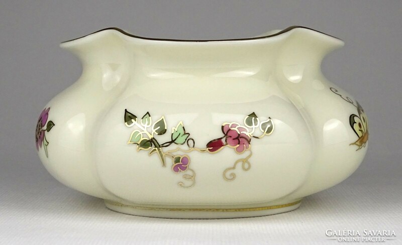 1O367 Zsolnay vajszínű pillangós gerezdes porcelán váza