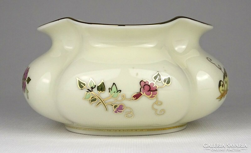 1O367 Zsolnay vajszínű pillangós gerezdes porcelán váza