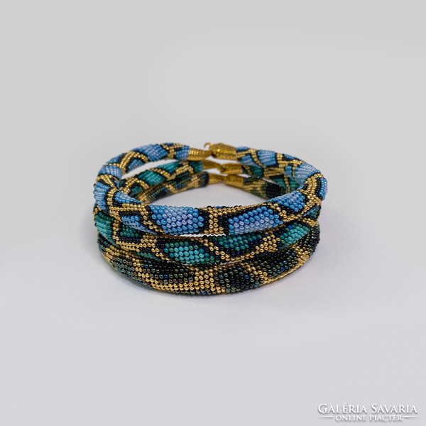 Gyöngyhorgolt nyaklánc kígyó mintával