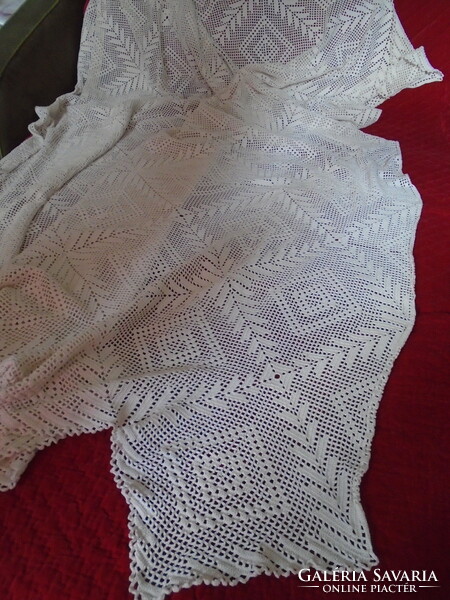 New, huge, crocheted cotton bedspread. 255 X 215 cm.