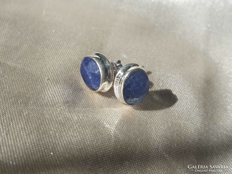 925 sterling silver earrings with real raw sapphires from India