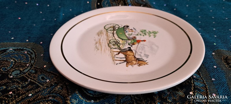 Lovas kocsis porcelán tányér, hintós tányér (L4152)