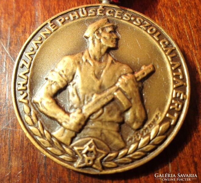 Worker's jubilee medal /stored in its box, can be worn on a chest strap/ total approx. 50 grams