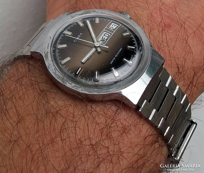 Vintage timex day-date men's watch