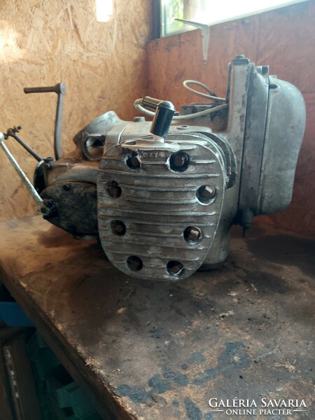 Ural m72 engine block + gearbox, bmw r71