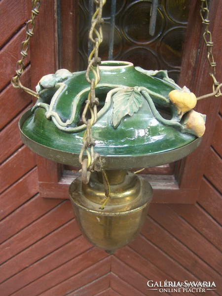 Antique hanging lamp. Chain-suspended copper lamp with electric assembly, e27 standard socket