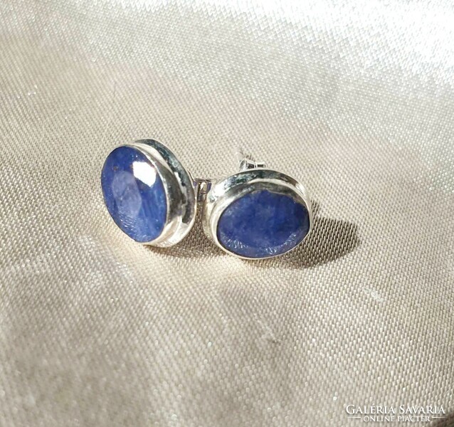 925 sterling silver earrings with real raw sapphires from India