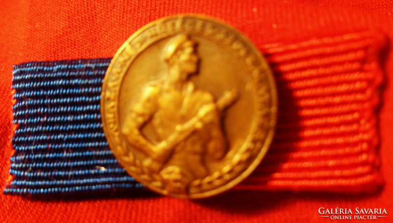 Worker's jubilee medal /stored in its box, can be worn on a chest strap/ total approx. 50 grams