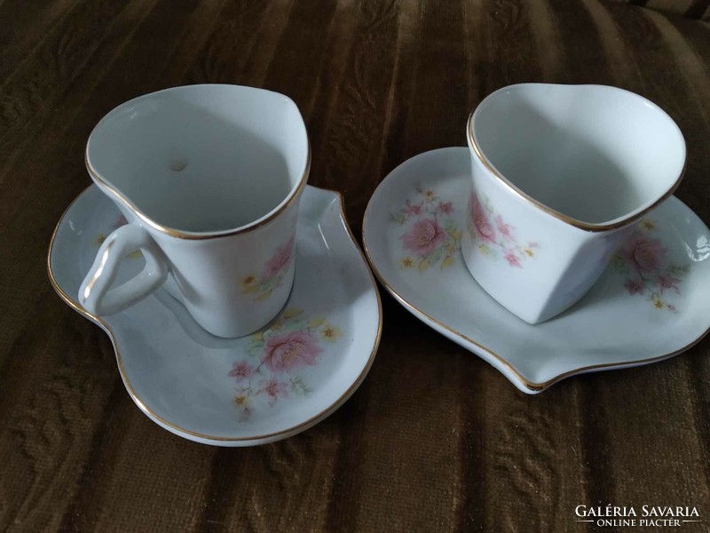 Heart-shaped cup and plate with gilded rim, flower pattern, iris cluj mark, 2 in one