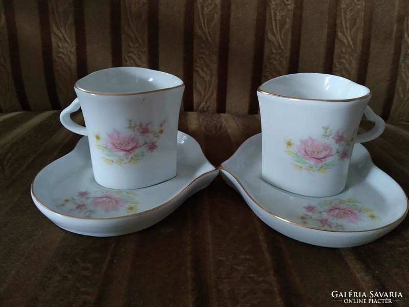 Heart-shaped cup and plate with gilded rim, flower pattern, iris cluj mark, 2 in one