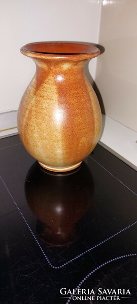 Kerámia barna váza