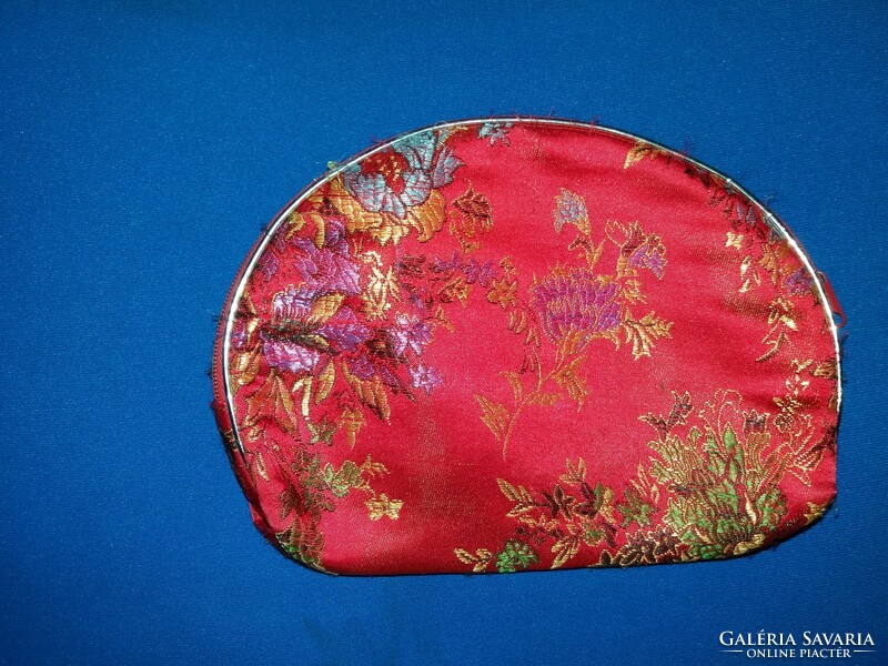 Retro oriental silk embroidered handbag as shown in the pictures