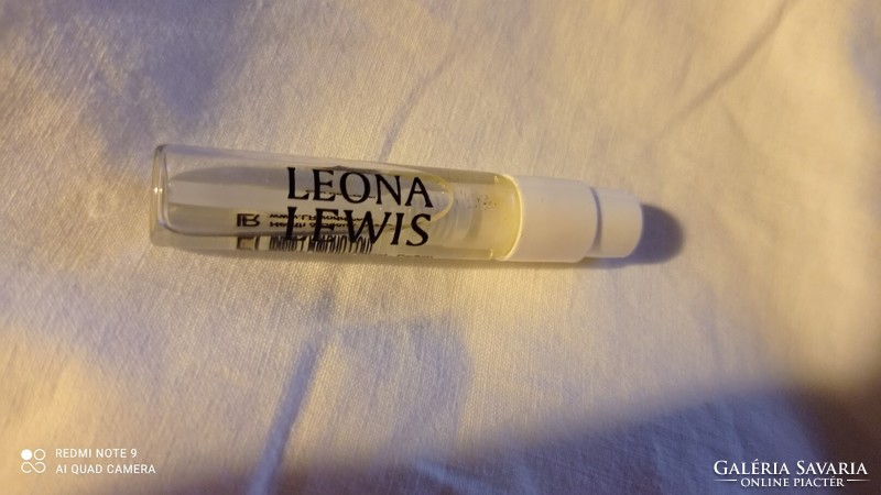 Leona Lewis női mini parfüm, minta