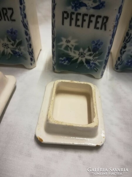 Small spice holder