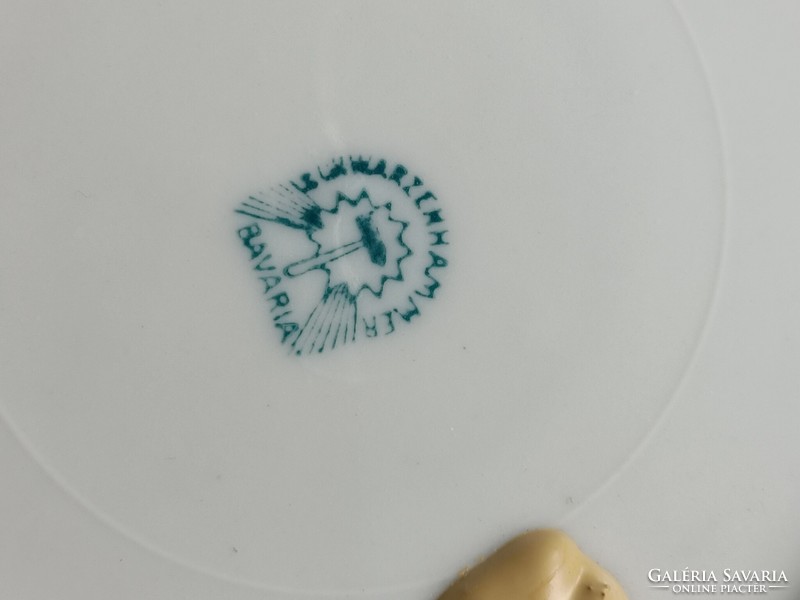Jelenetes porcelán tányér (átm.:15 cm)