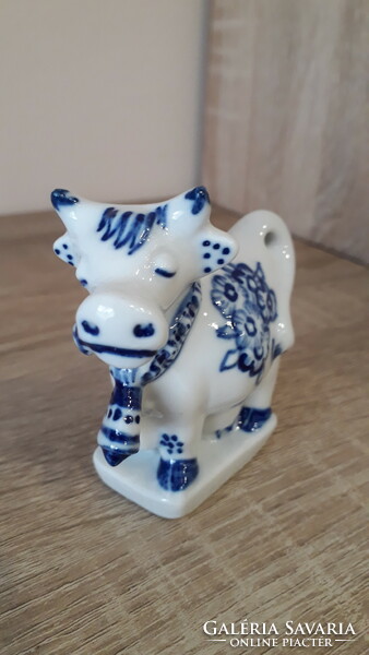 Zsolnay blue cow