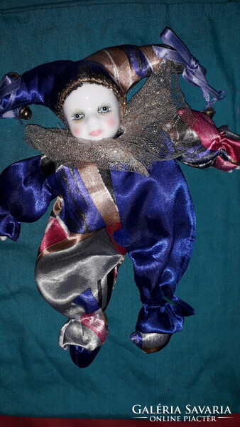 Régi porcelánfejú VELENCEI KARNEVÁL bohóc baba figura 28 cm szép állapot a képek szerint