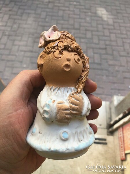 Antalfiné Szente Katalin ceramic singing girl, 15 cm