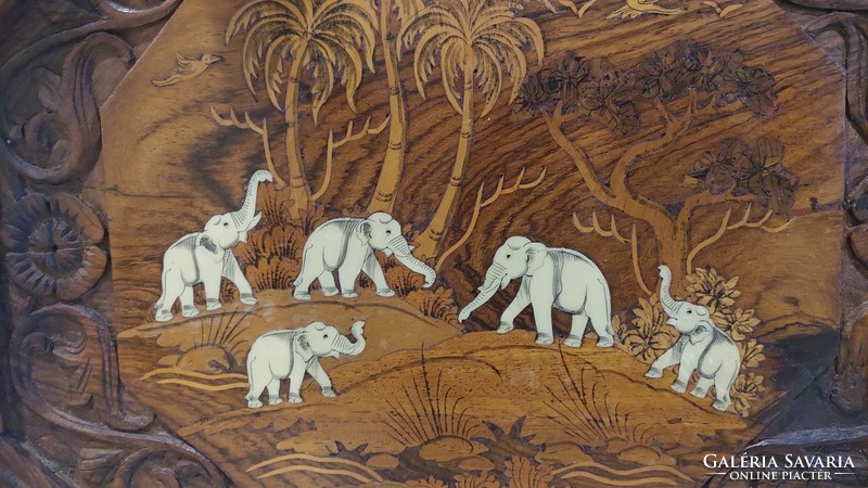 2 db csontberakásos intarzia falikép elefántokkal