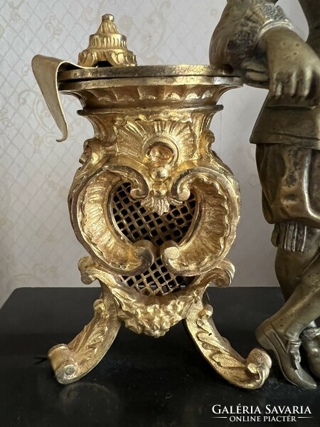 Antik francia kandalló-, asztali-, szalon fonálingás szobros bútoróra