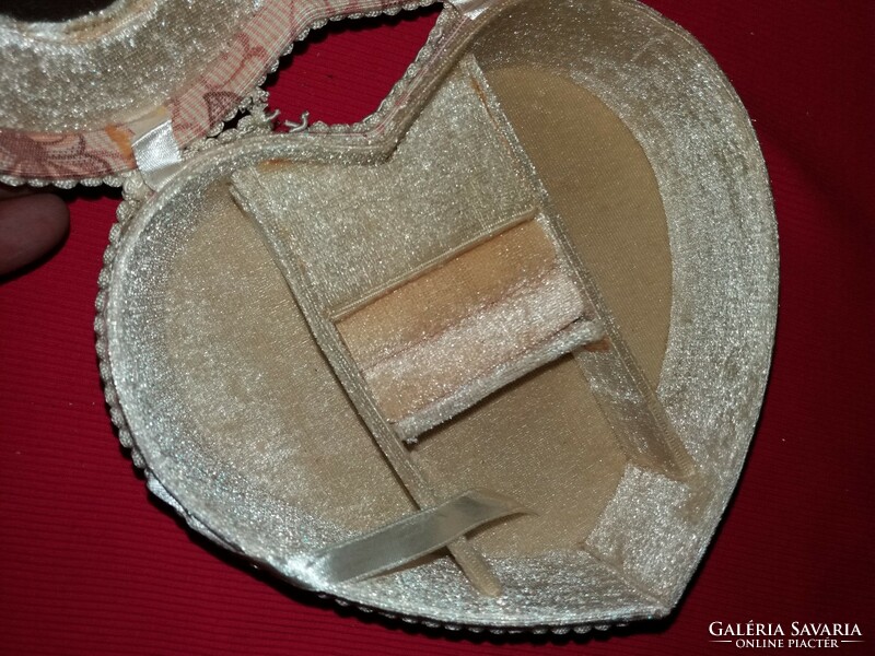 Antik szív alakú bársony -selyem tükrös pipere / ékszertartó doboz a képek szerint