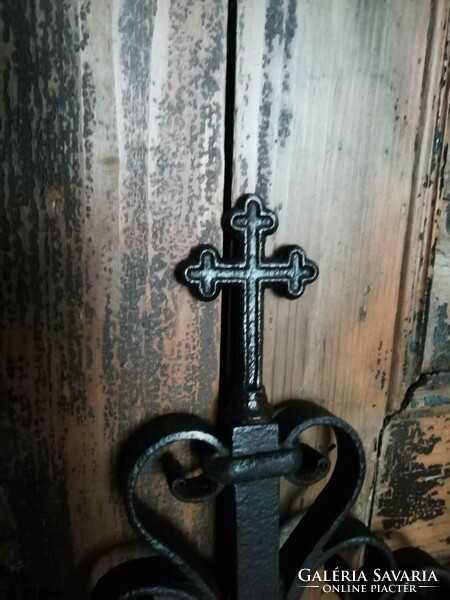 Wrought iron cross, 19th century cross, crucifix, cast iron combination beautiful renovated piece