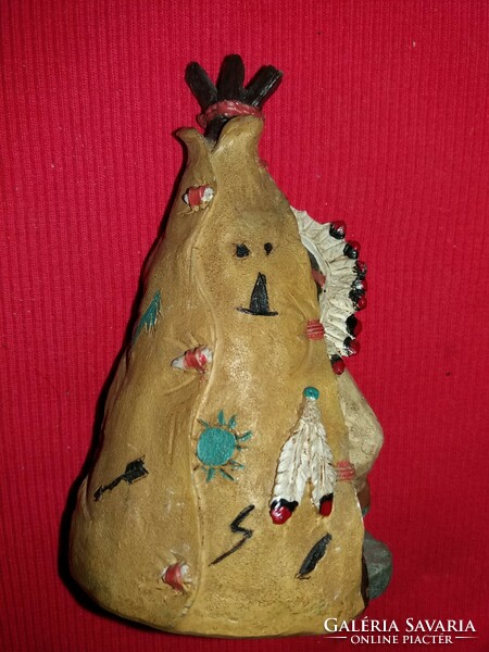 North American Indian chief with tent background biscuit figure - hand painted - according to pictures 13 x 9 cm