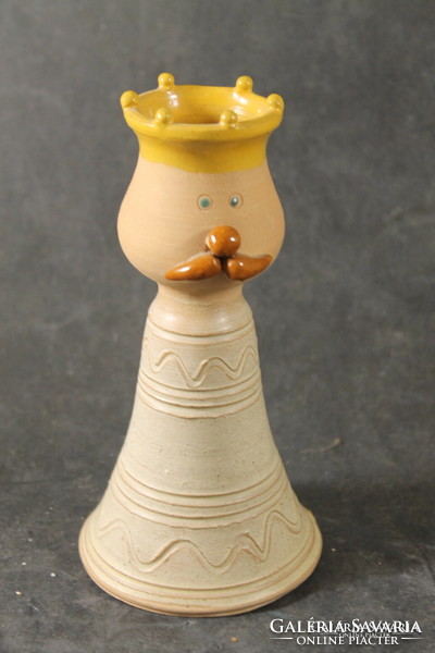 Beke Györgyi iparművészeti kerámia KIRÁLY figurás gyertyatartó  váza
