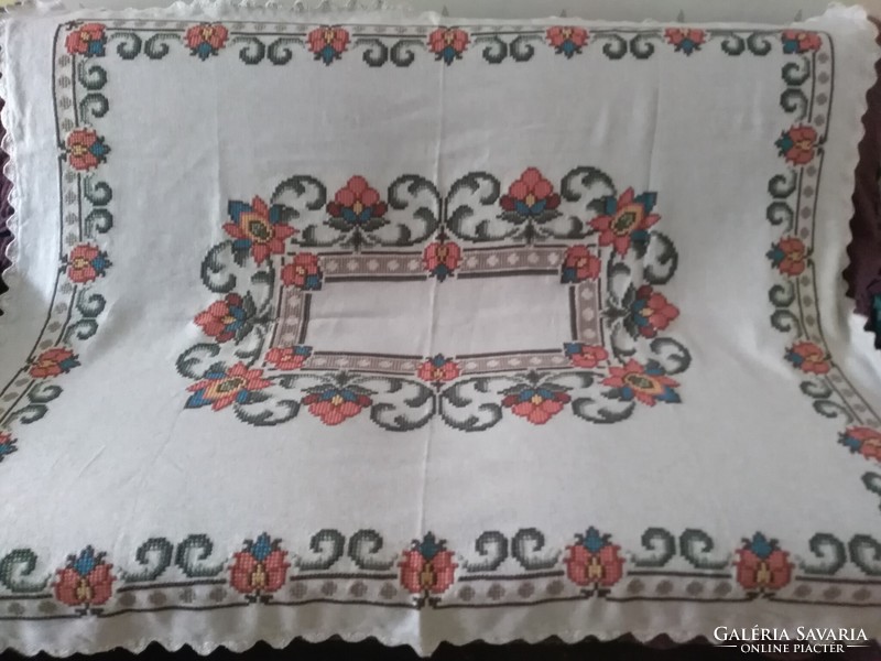 Cross-stitch tablecloth/bedspread