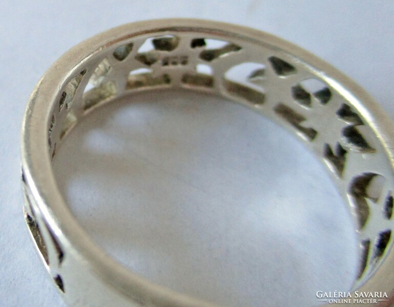 Silver hoop ring with beautiful pattern