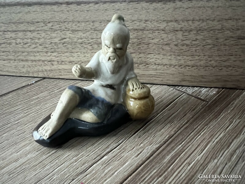 Kínai kerámia vagy porcelán figura